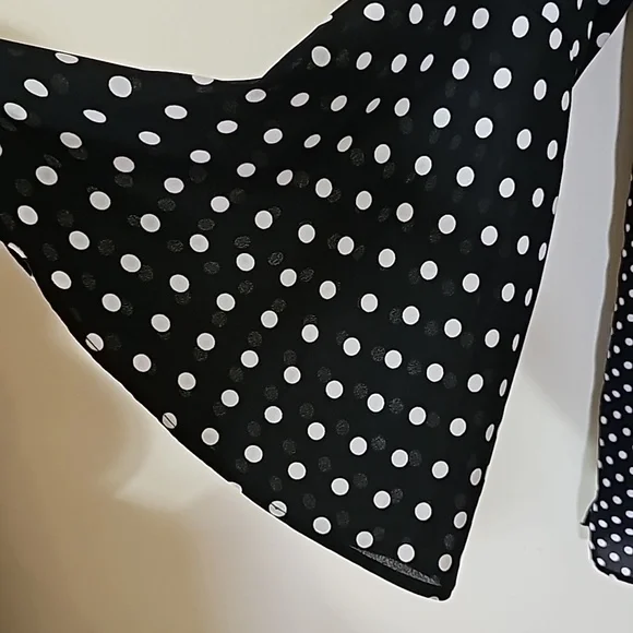Violet + Claire Polka Dot Bell Sleeves  Top Size S - Picture 3 of 6